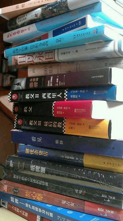 整理閑置日用品，傳遞愛心在義賣